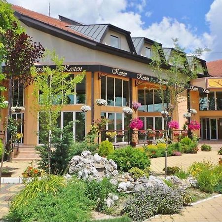Kesten Futog Exterior photo